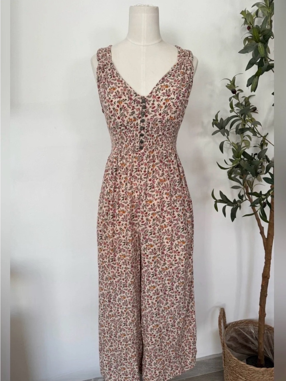 American Eagle Outfitters Blush Floral V-Neck Wide-Leg Jumpsuit